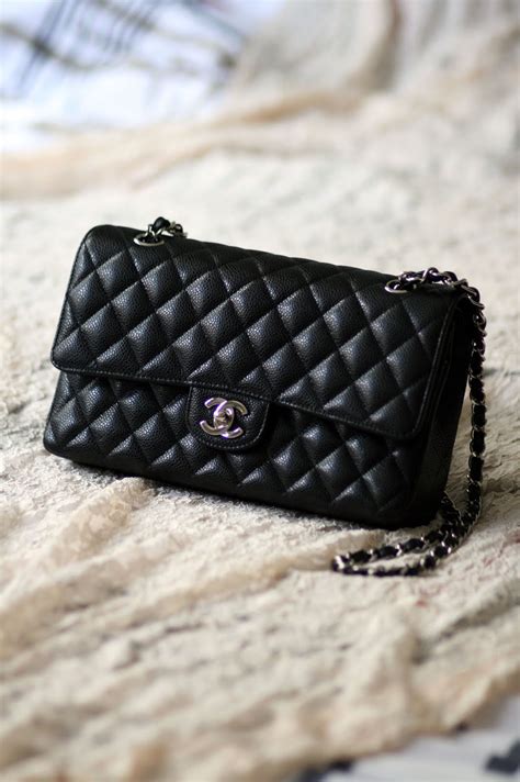 chanel classic flap small price|香奈兒經典口蓋包.